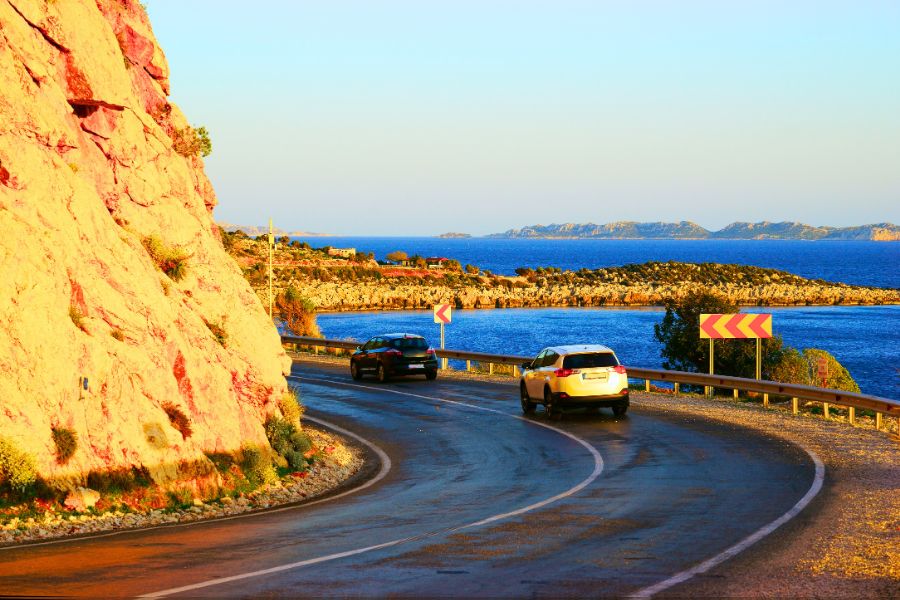 Explore Turkey the Sustainable Way with Electric and Hybrid Cars for Conscious Travellers